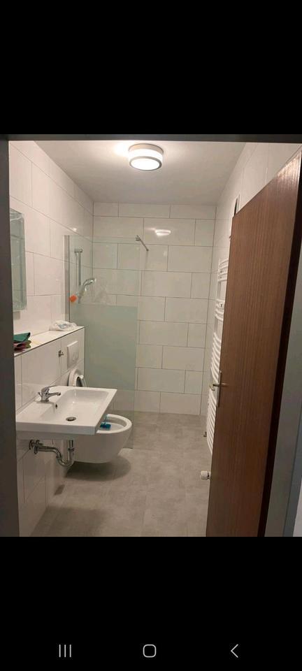 Halle zu Miete, 138 qm, mit Stromanschluss und Sanitär