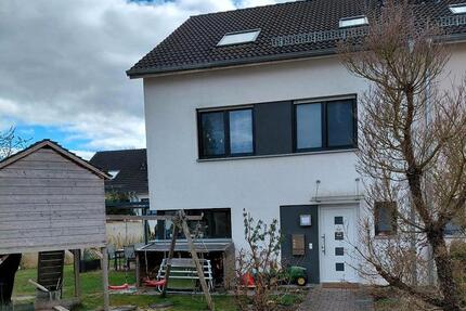 Haus Allensbach - 5.5 Zimmer, 165 m&sup2;, 2.500&euro; | Angebot:26036413