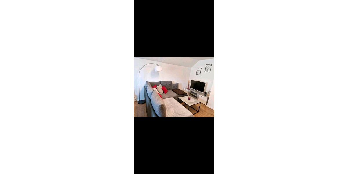 Dachgeschoßwohnung Etzenricht - 1 Zimmer, 34 m&sup2;, 400&euro; | Angebot:26275751