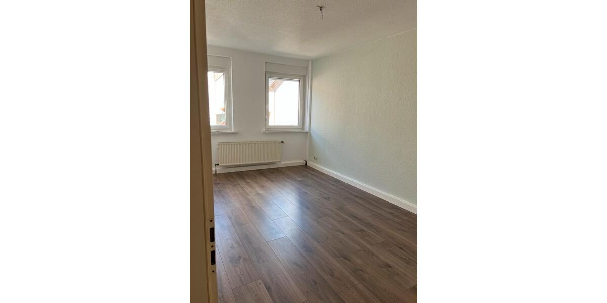 Etagenwohnung Hildesheim Himmelsthür - 3 Zimmer, 97 m&sup2;, 1.200&euro; | Angebot:26248093