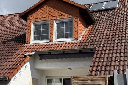 Haus Reinhardshagen - 5 Zimmer, 130 m&sup2;, 1.050&euro; | Angebot:26028573