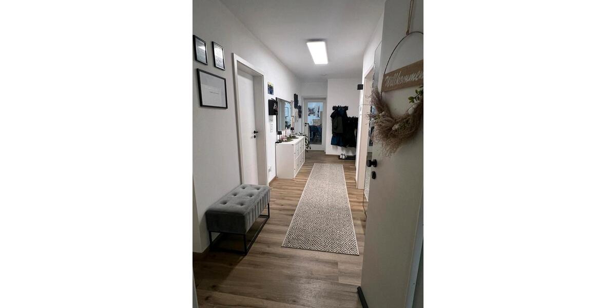 5 Zimmer Wohnung mit Balkon in ruhiger Lage OT von Flieden 2 zimmer