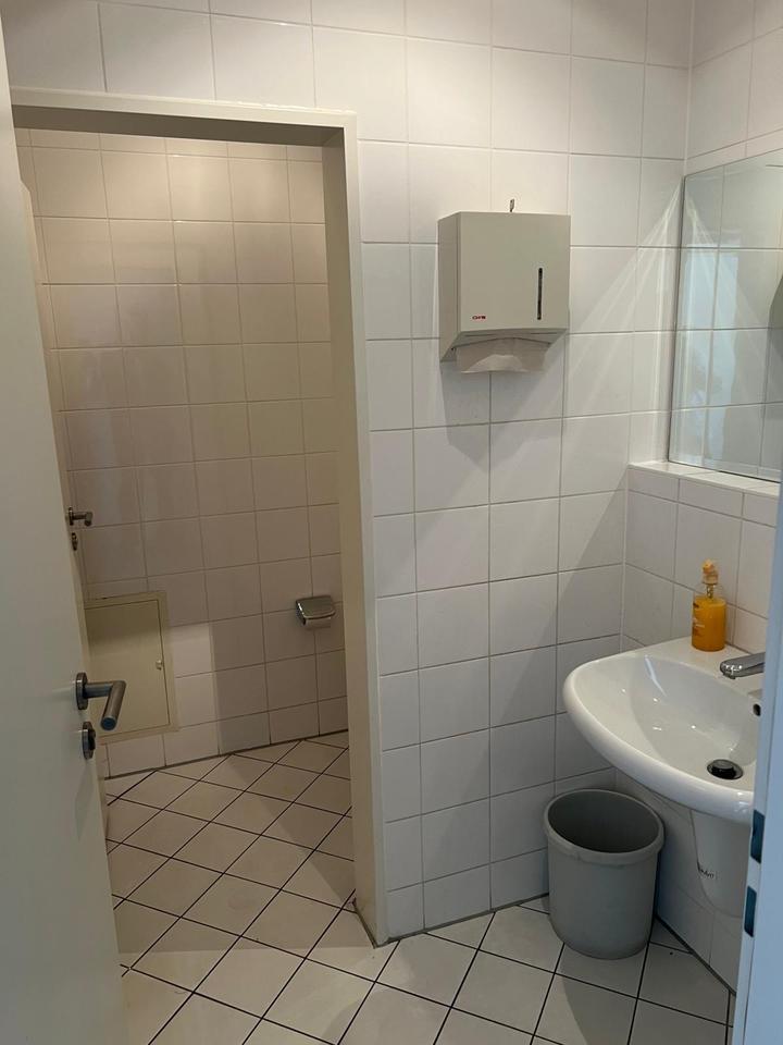 103 qm moderne BüroPraxisräume mit Aufzug in Altenburg Zentrum