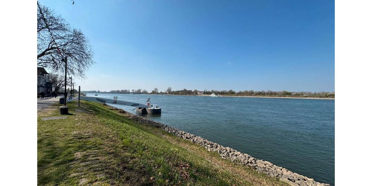 Dachgeschoßwohnung Gernsheim - 4 Zimmer, 86 m&sup2;, 1.040&euro; | Angebot:26272954