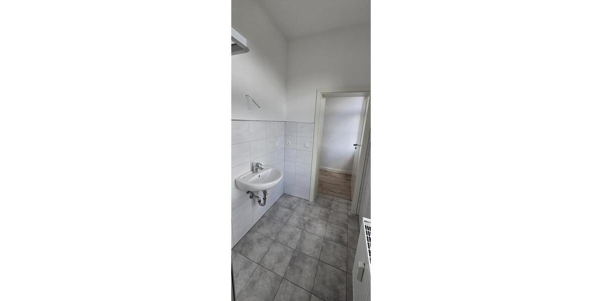 Etagenwohnung Lengenfeld - 2 Zimmer, 48 m&sup2;, 312&euro; | Angebot:26662899