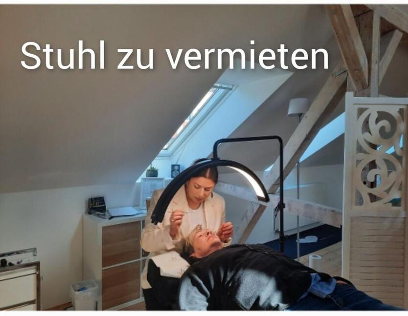 Behandlungsstuhl Teilfläche in Massage & Kosmetik Institut zimmer