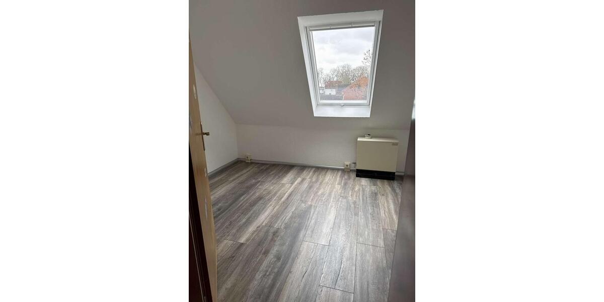 Dachgeschoßwohnung Selke-Aue Aue - 3 Zimmer, 62 m&sup2;, 329&euro; | Angebot:24402444