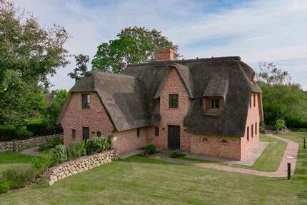 Haus zum Mieten in Sylt 7.900 € 218 m² 4 zimmer