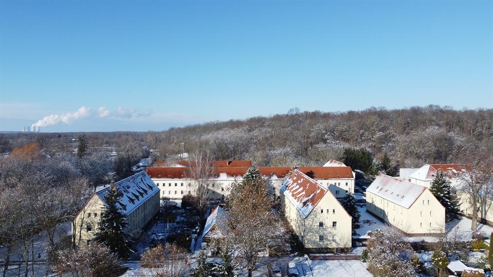 Erdgeschoßwohnung Borna - 2 Zimmer, 49 m&sup2;, 325&euro; | Angebot:24806455