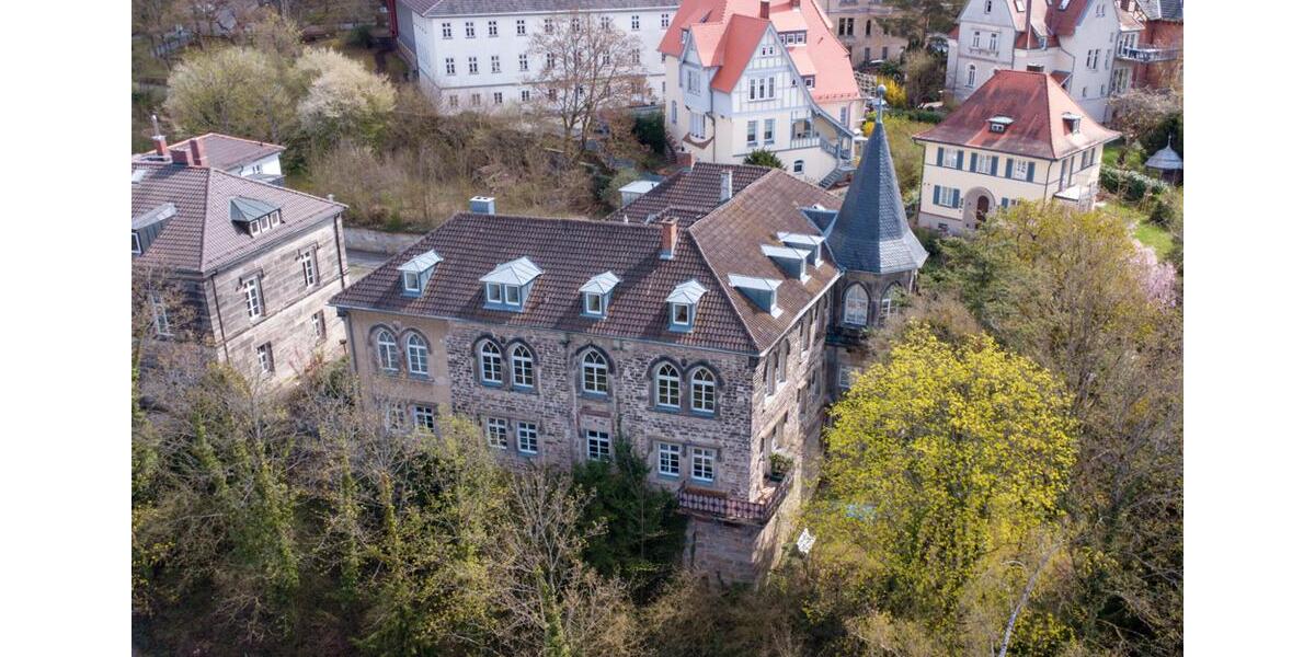 Erdgeschoßwohnung Coburg - 3 Zimmer, 128 m&sup2;, 990&euro; | Angebot:25282191