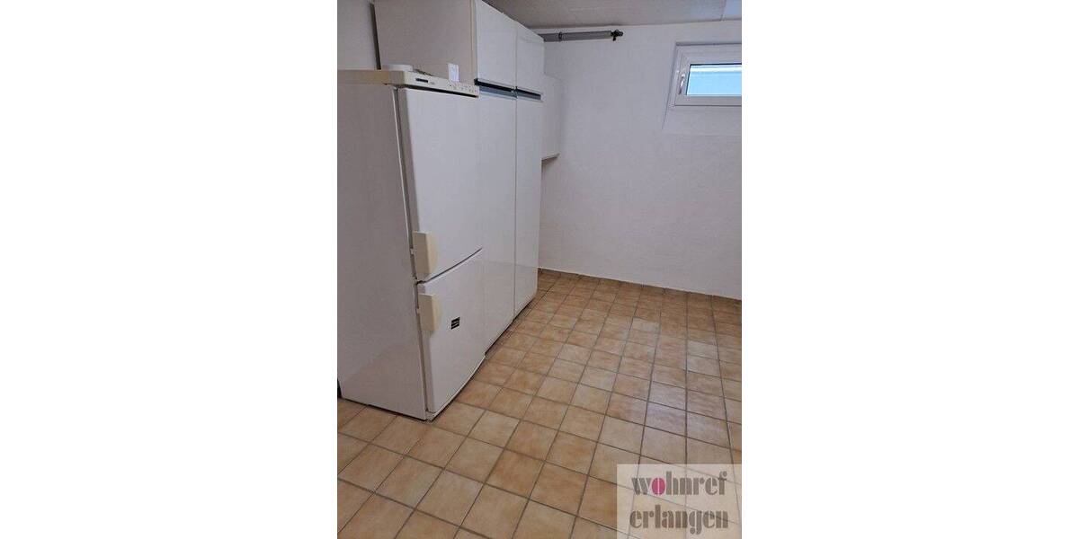 Mehrfamilienhaus, Wohnhaus Erlangen Bruck - 7 Zimmer, 240 m&sup2;, 2.660&euro; | Angebot:26092444