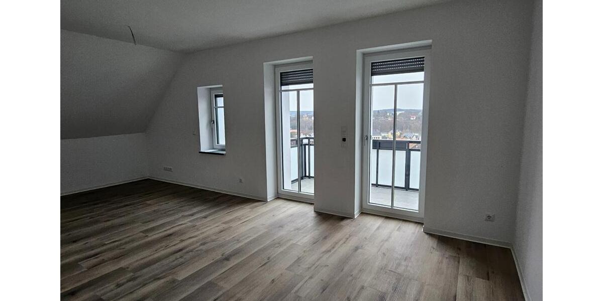 Dachgeschoßwohnung Colditz - 3 Zimmer, 80 m&sup2;, 890&euro; | Angebot:23783870