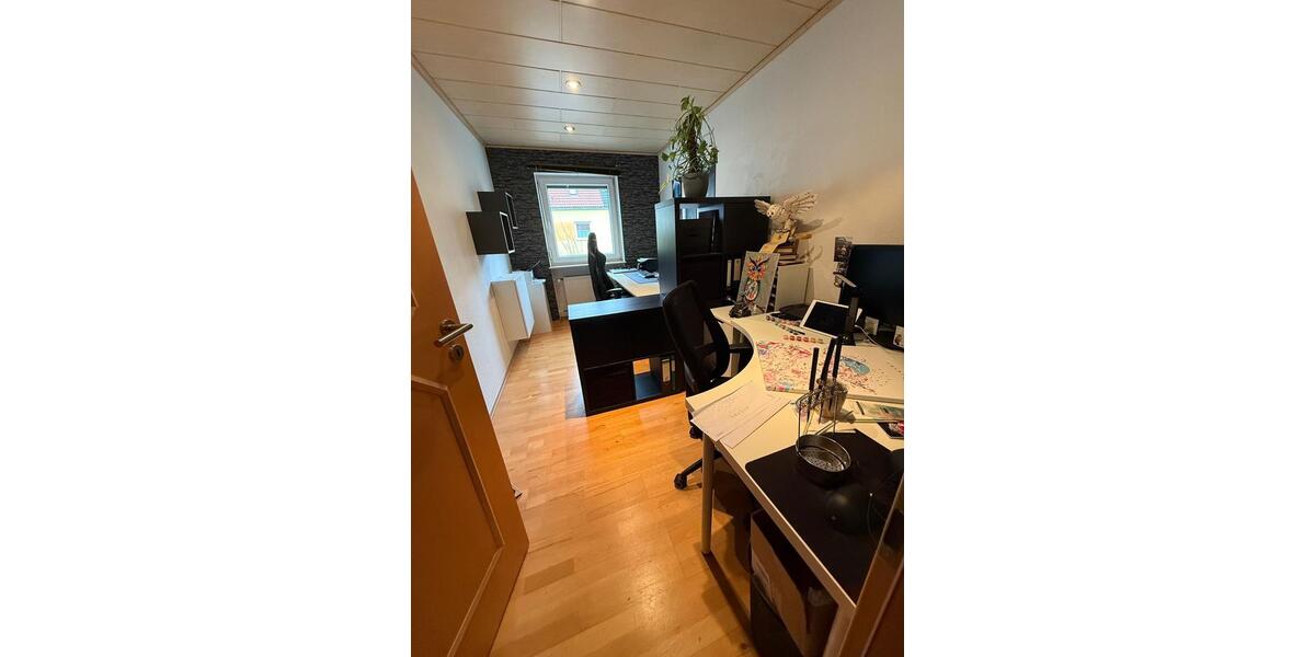 Reihenhaus Fürth Atzenhof - 6 Zimmer, 150 m&sup2;, 1.600&euro; | Angebot:24466025