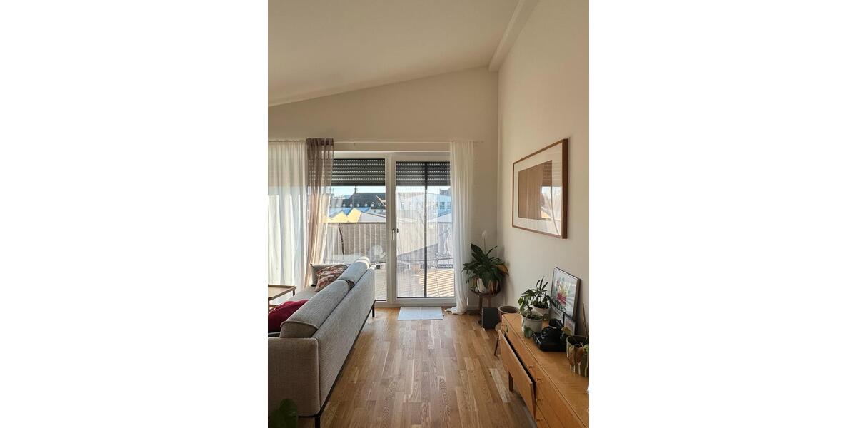 Etagenwohnung Offenburg - 2 Zimmer, 65 m&sup2;, 1.100&euro; | Angebot:25256444