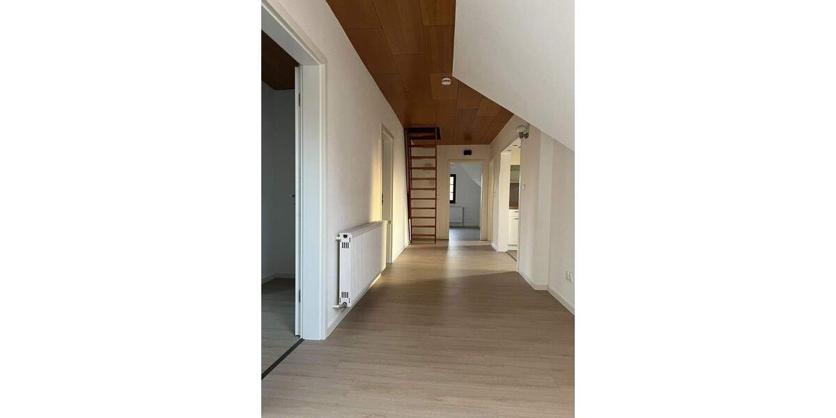 Etagenwohnung Nienburg Holtorf - 5 Zimmer, 142 m&sup2;, 1.190&euro; | Angebot:25820395