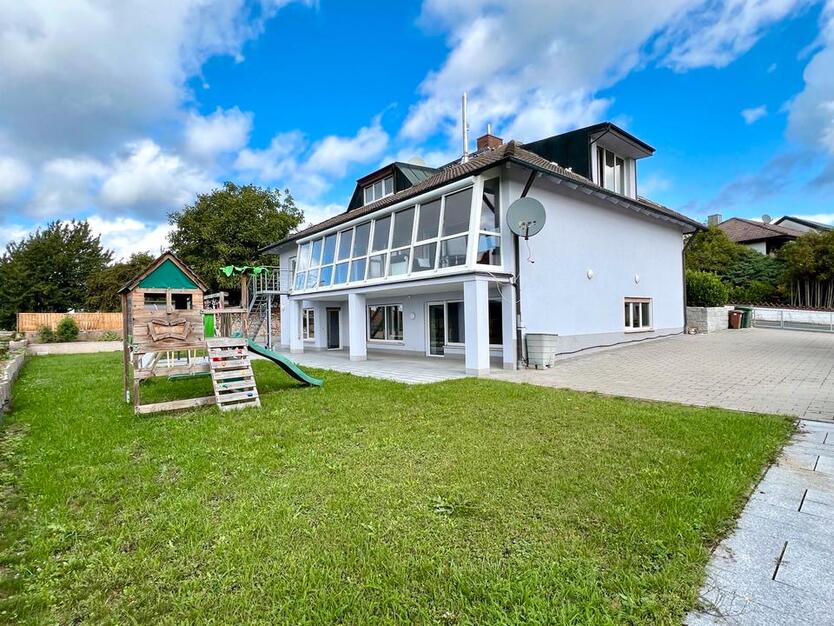 Traumhafte 90 m² 3-Zimmer-Wohnung mit Garten & Weitblick, 96132