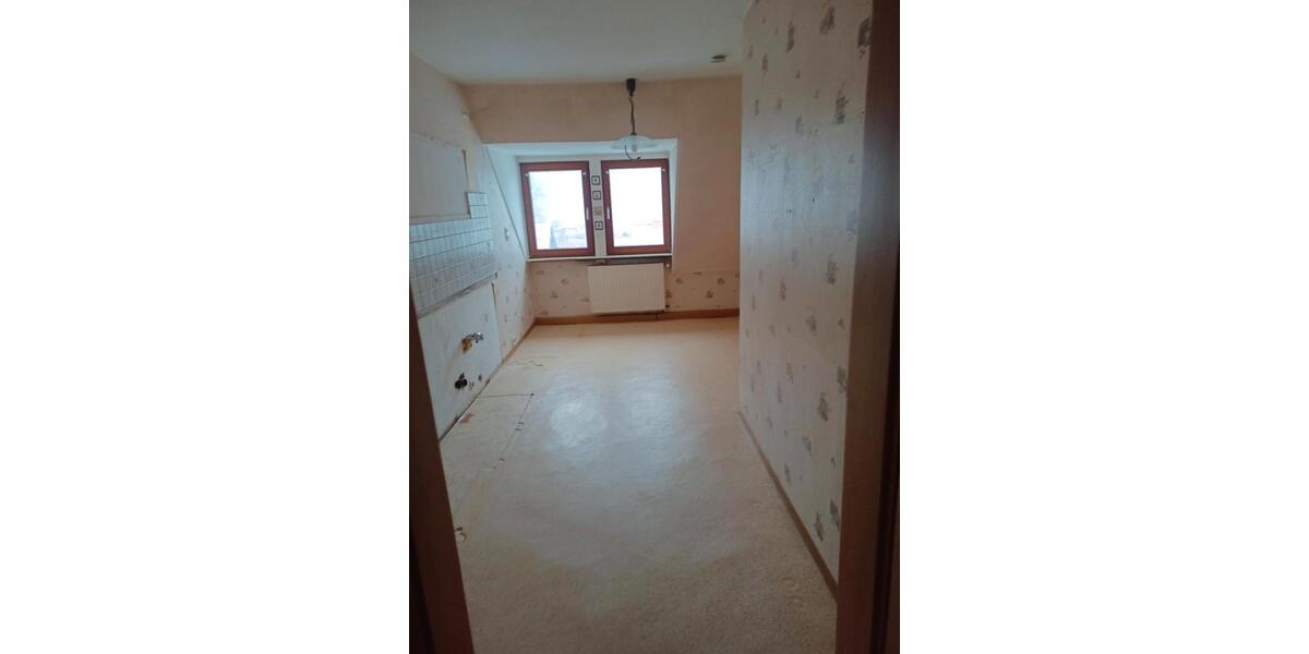 Dachgeschoßwohnung Kraftsdorf - 5 Zimmer, 138 m&sup2;, 950&euro; | Angebot:22184494