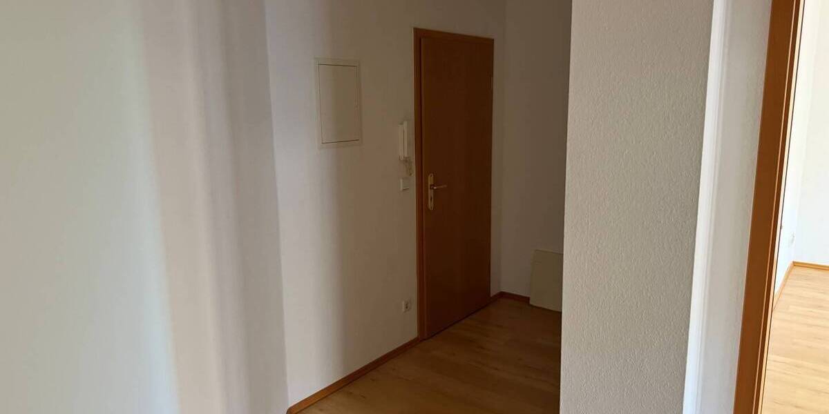 Etagenwohnung Plauen Stadtmitte - 2 Zimmer, 64 m&sup2;, 295&euro; | Angebot:26758862