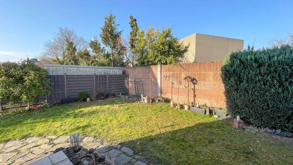 Einfamilienhaus Neuwied - 6 Zimmer, 129 m&sup2;, 1.300&euro; | Angebot:25984579