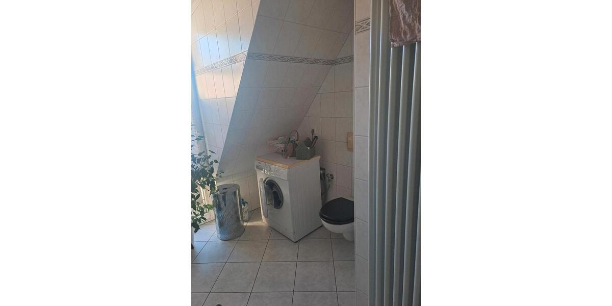 Dachgeschoßwohnung Fürstenwalde (Spree) - 2 Zimmer, 82 m&sup2;, 1.100&euro; | Angebot:26322786