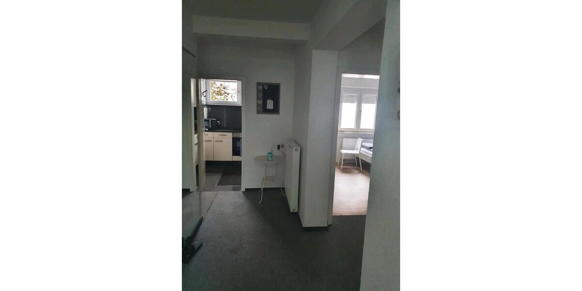 Erdgeschoßwohnung Rottenburg am Neckar - 20 Zimmer, 400 m&sup2;, 500&euro; | Angebot:19697081