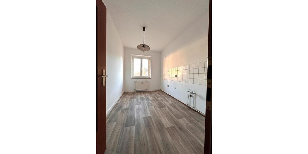 2- Zimmer Wohnung 1. OG links 2 zimmer