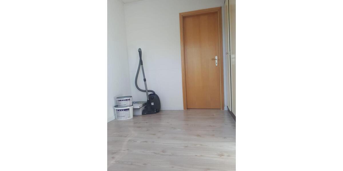 Dachgeschoßwohnung Schmelz - 4 Zimmer, 86 m&sup2;, 1.000&euro; | Angebot:25986605