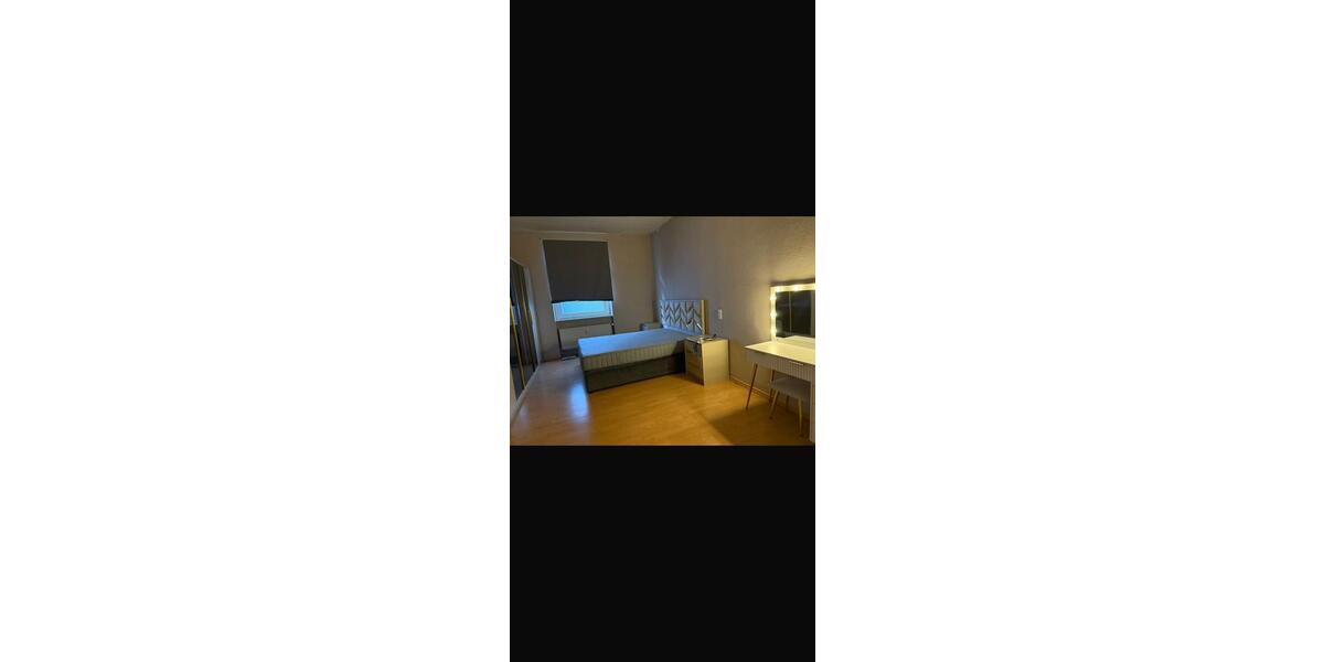Etagenwohnung Wuppertal Elberfeld - 3 Zimmer, 90 m&sup2;, 960&euro; | Angebot:26697886