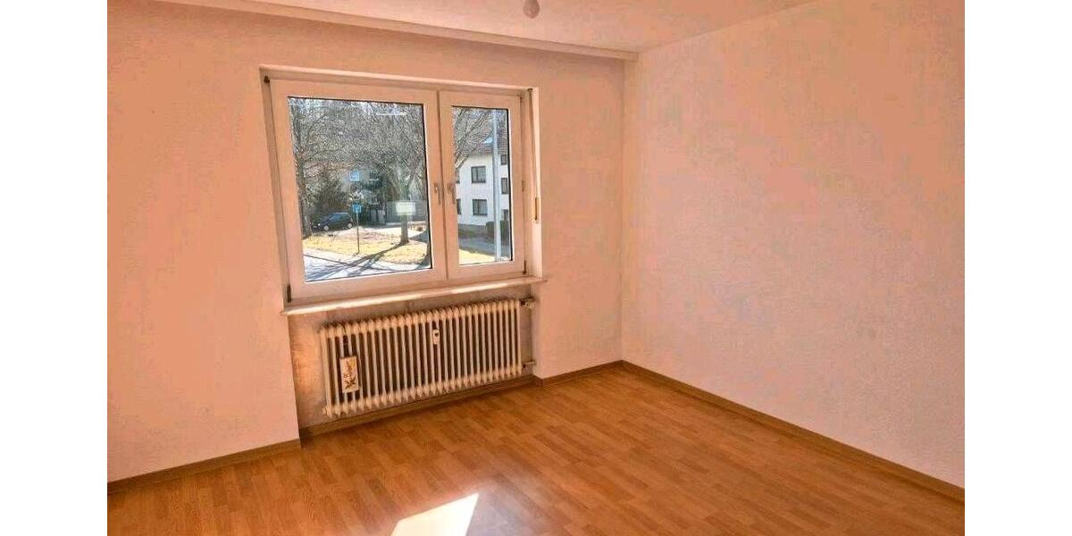 Etagenwohnung Saarbrücken West - 3 Zimmer, 70 m&sup2;, 570&euro; | Angebot:26573105