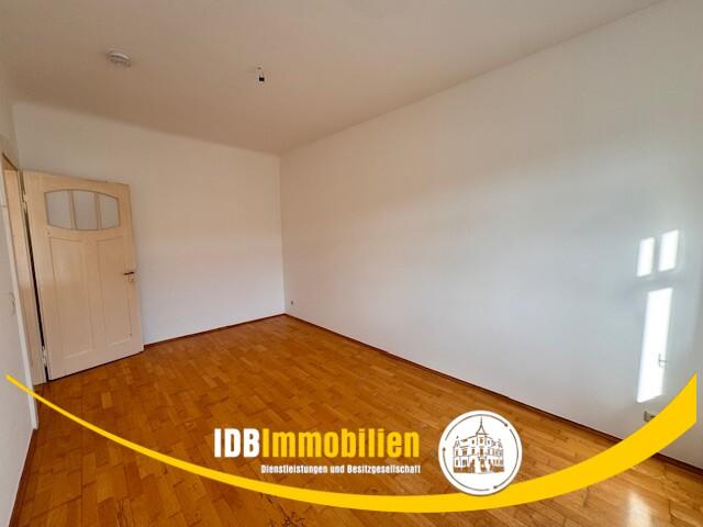 Dachgeschoßwohnung Freital - 2 Zimmer, 61 m&sup2;, 520&euro; | Angebot:26095324
