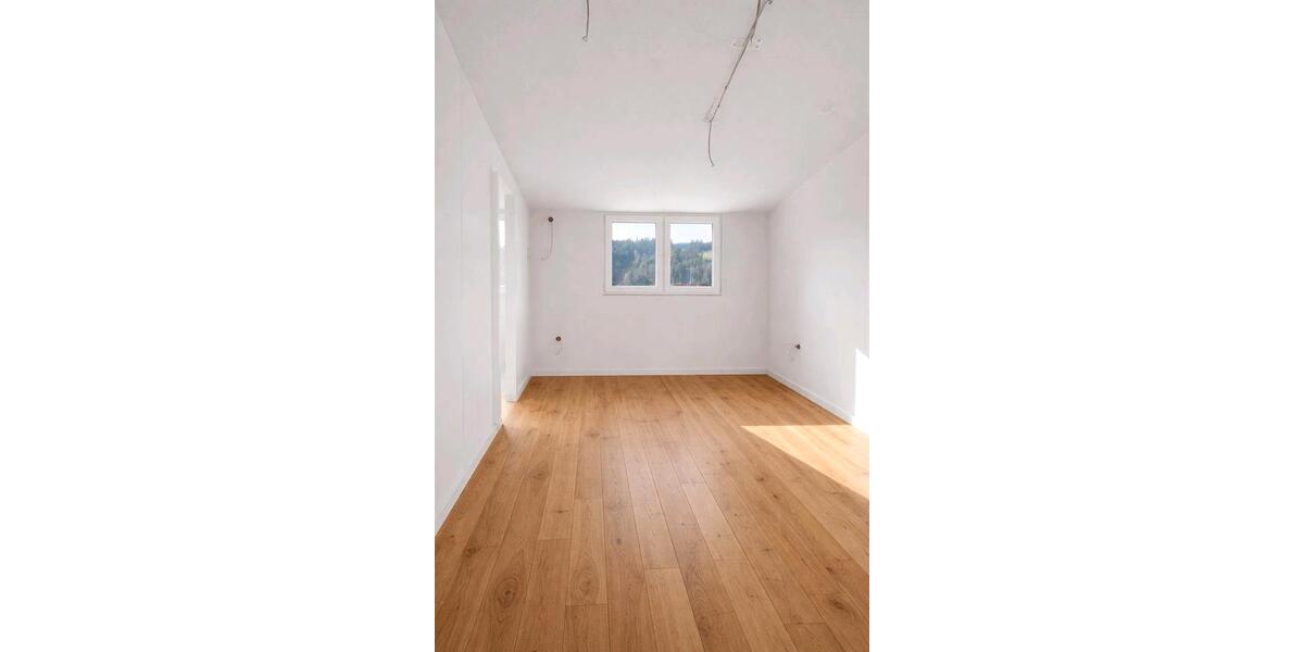 Dachgeschoßwohnung Altensteig - 4.5 Zimmer, 85 m&sup2;, 1.350&euro; | Angebot:26585691