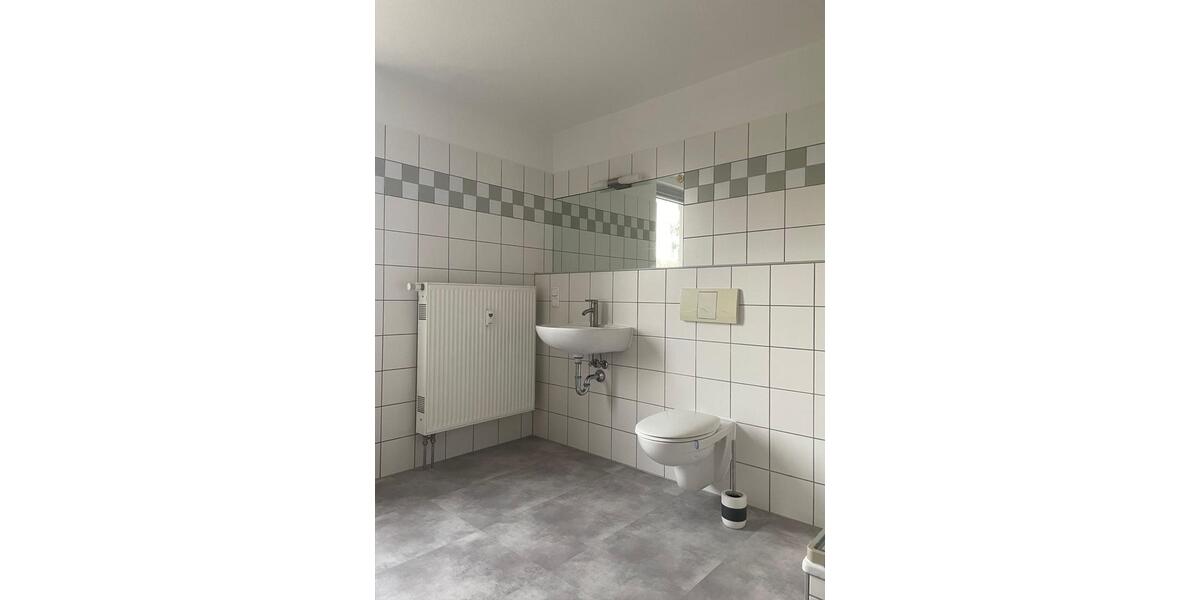 Dachgeschoßwohnung Weimar - 2 Zimmer, 76 m&sup2;, 798&euro; | Angebot:26496282
