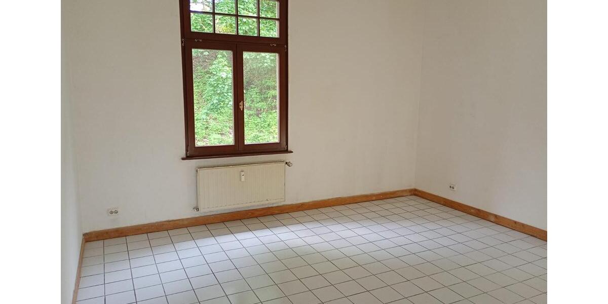 Etagenwohnung Meiningen - 3 Zimmer, 105 m&sup2;, 695&euro; | Angebot:26663868