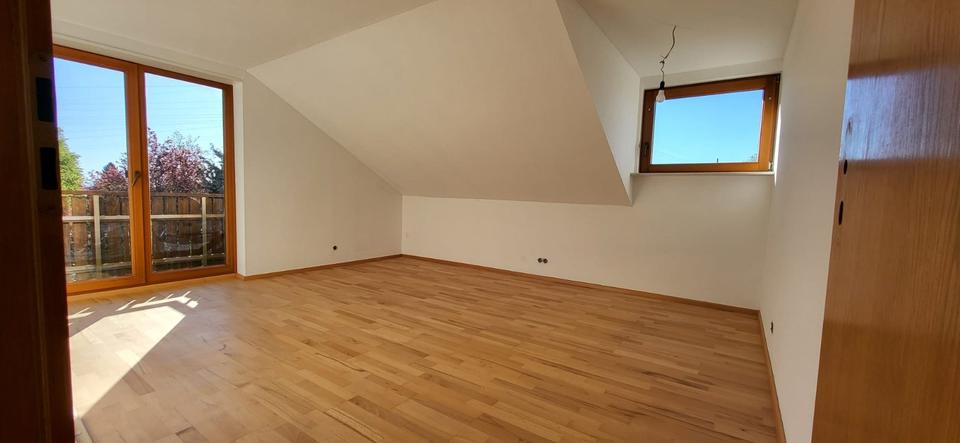 Dachgeschoßwohnung Königsfeld im Schwarzwald - 6 Zimmer, 75 m&sup2;, 690&euro; | Angebot:26393615
