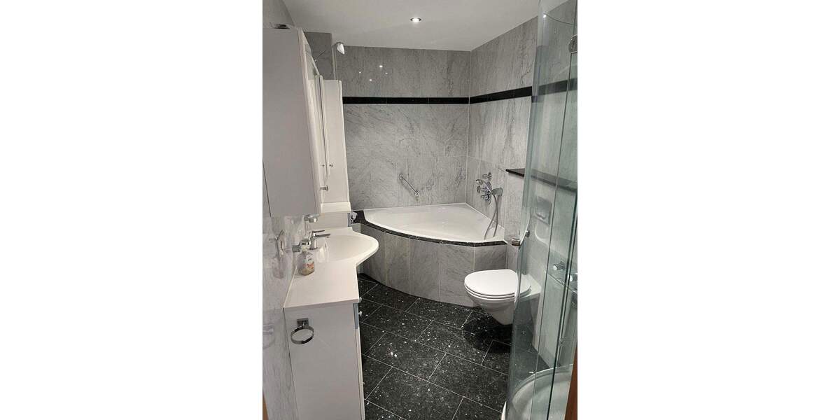 Etagenwohnung Köln Volkhoven/Weiler - 3 Zimmer, 83 m&sup2;, 1.350&euro; | Angebot:24916639