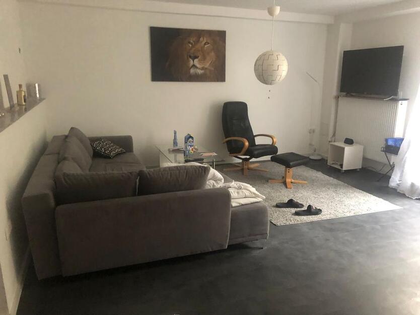 2 Zimmerwohnung zu vermieten zimmer