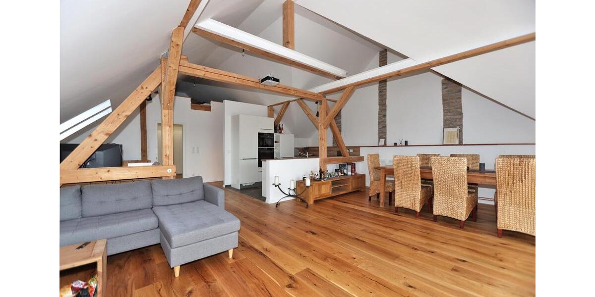 Dachgeschoßwohnung Zossen - 1 Zimmer, 92 m&sup2;, 1.050&euro; | Angebot:26121260
