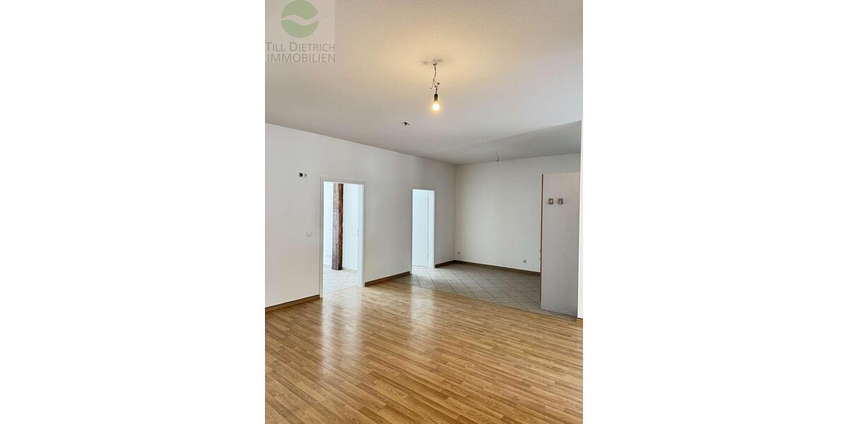 Erdgeschoßwohnung Ilmenau - 4 Zimmer, 90 m&sup2;, 770&euro; | Angebot:26492725