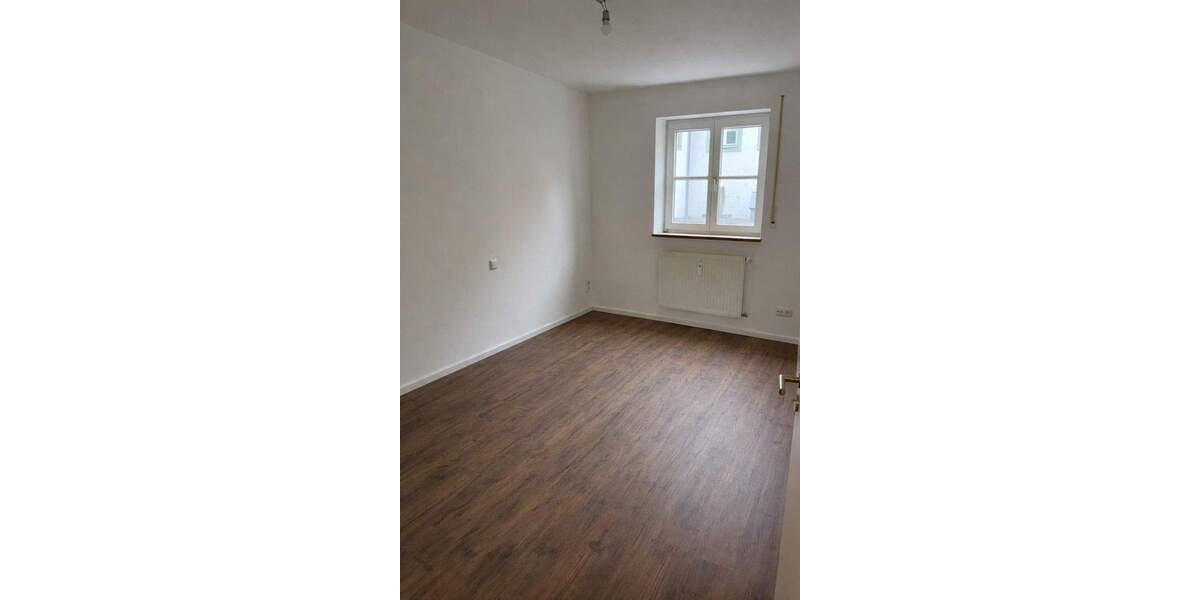 ++Neu Saniert++ Ruhige 2 ZKB mit Dachterrasse mitten im Zentrum 2 zimmer