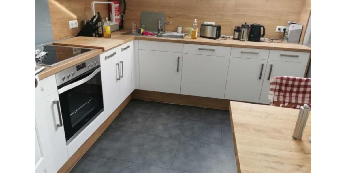 Dachgeschoßwohnung Bonn Poppelsdorf - 1 Zimmer, 21 m&sup2;, 350&euro; | Angebot:25381606