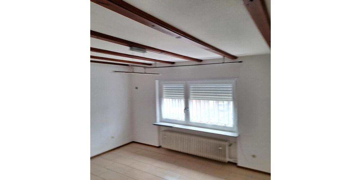 Etagenwohnung Römerberg - 3 Zimmer, 86 m&sup2;, 880&euro; | Angebot:26032354