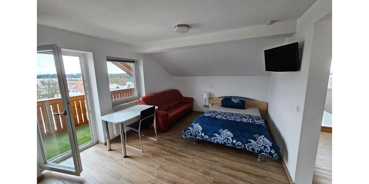 Etagenwohnung Nabburg - 3 Zimmer, 32 m&sup2;, 400&euro; | Angebot:25879213