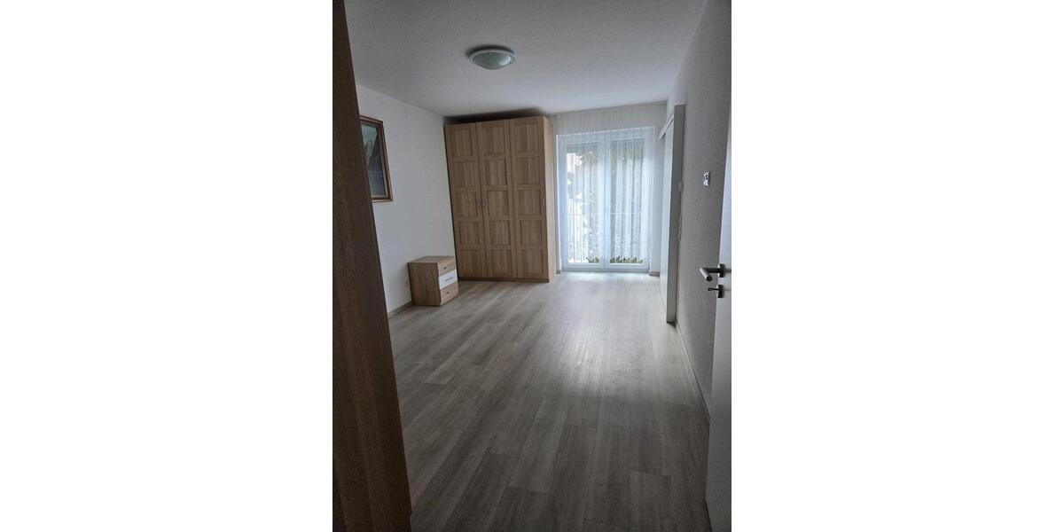 Etagenwohnung Freigericht - 2 Zimmer, 80 m&sup2;, 1.195&euro; | Angebot:25613872