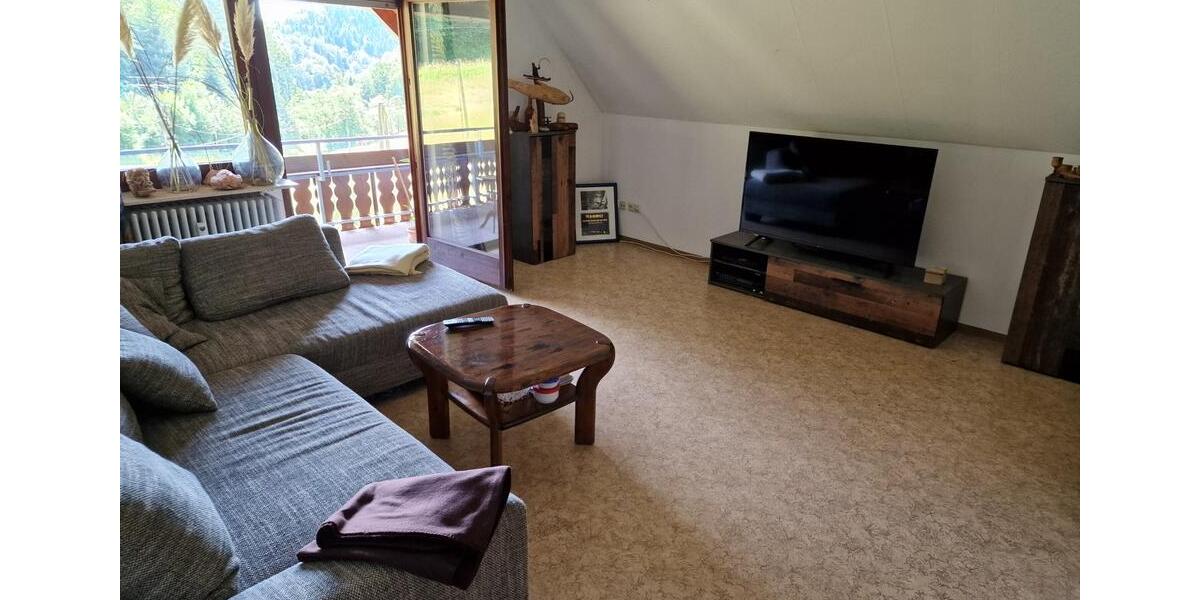 Etagenwohnung Gengenbach - 3 Zimmer, 93 m&sup2;, 630&euro; | Angebot:25045546