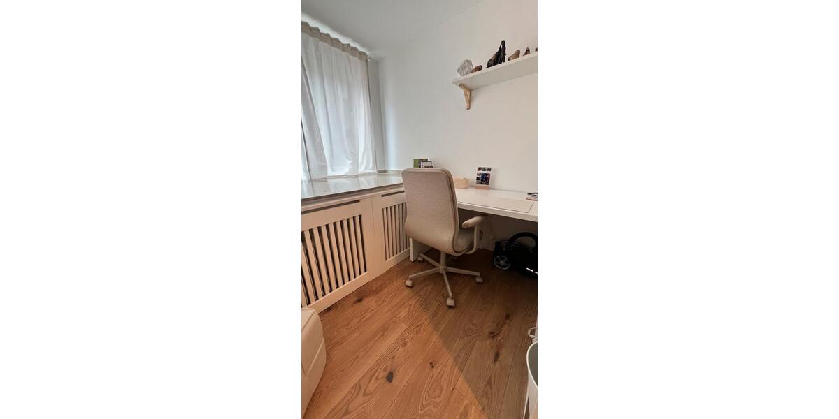 Wohnen auf Zeit Düsseldorf Stadtbezirk 3 - 1 Zimmer, 28 m&sup2;, 950&euro; | Angebot:26686628