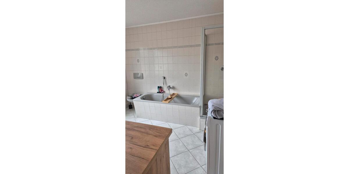 Etagenwohnung Geratal - 3 Zimmer, 78 m&sup2;, 500&euro; | Angebot:26223219