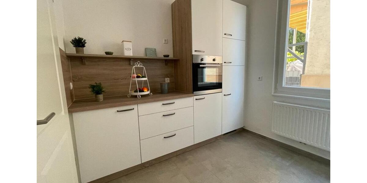 Erdgeschoßwohnung Albstadt - 4 Zimmer, 89 m&sup2;, 1.000&euro; | Angebot:24803402