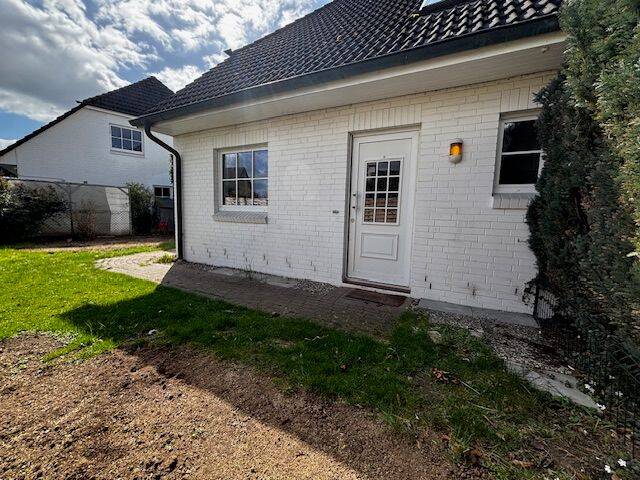 Doppelhaushälfte Lütjensee - 4 Zimmer, 120 m&sup2;, 1.780&euro; | Angebot:25660978