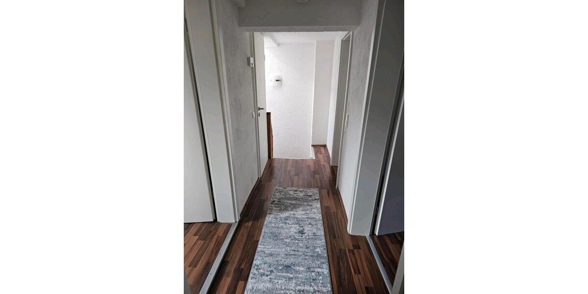 Etagenwohnung Pfeffelbach - 5 Zimmer, 120 m&sup2;, 1.050&euro; | Angebot:26181982