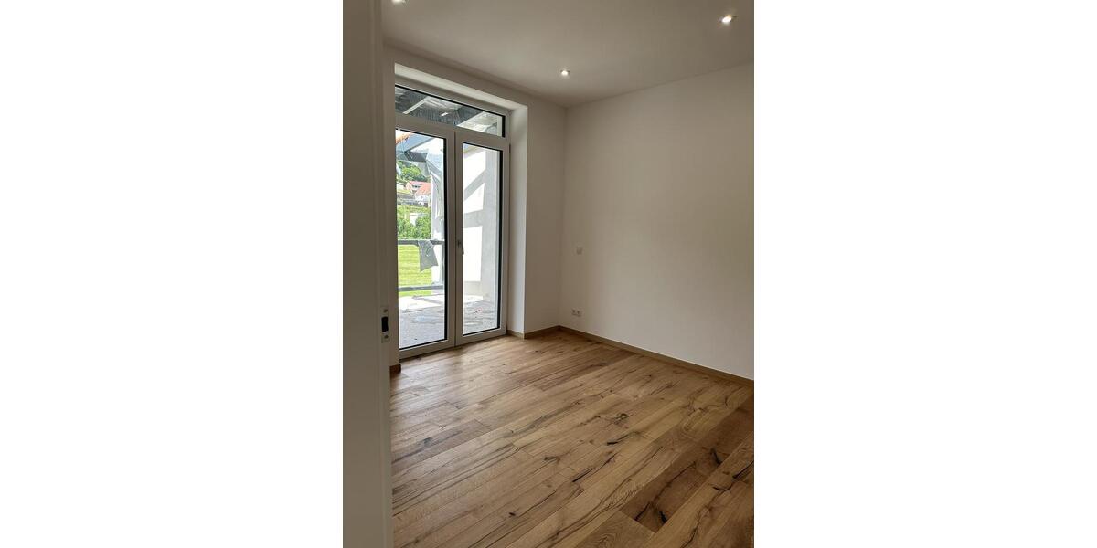 Etagenwohnung Egloffstein - 5 Zimmer, 141 m&sup2;, 1.450&euro; | Angebot:26691314